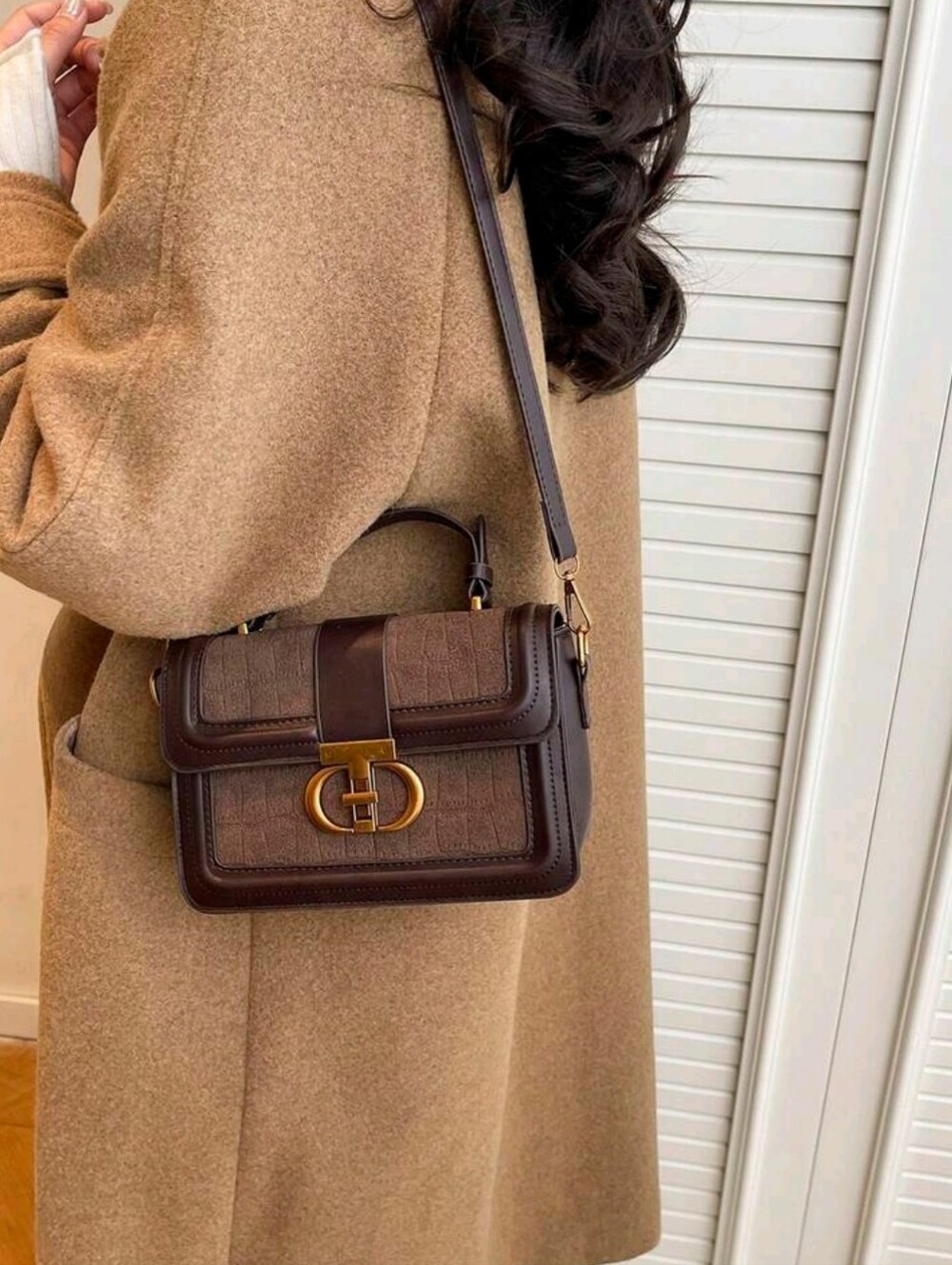 Brown Structured Top-Handle Crossbody Bag with Gold Hardware - Picture 2 of 6